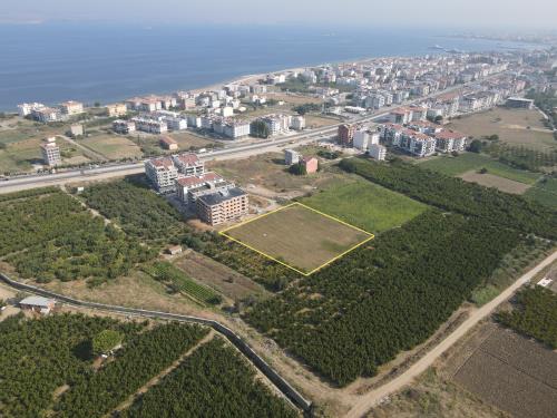 SARI ALAN İÇERİSİNDE DENİZE 500 m SATILIK ARAZİ